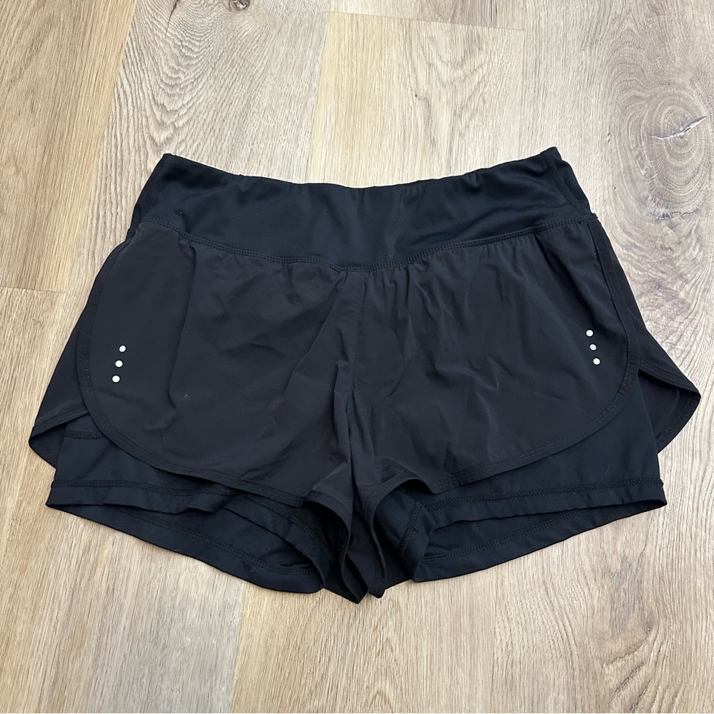 Soothfeel Black Double-Layer Athletic Shorts with Reflective Details